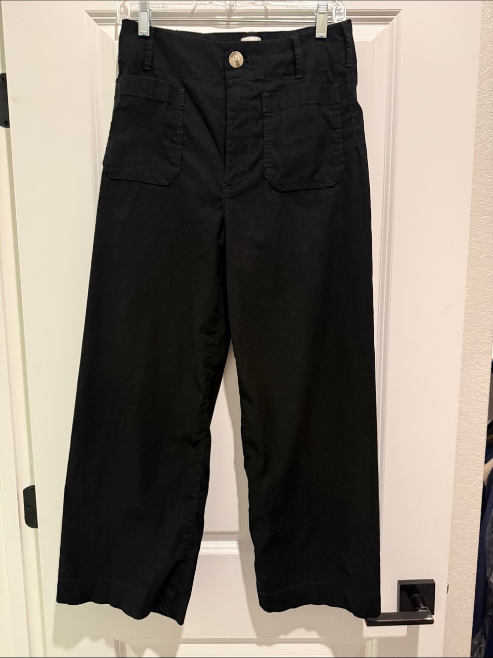 Maeve Colette magic fabric Black Wide-Leg Cropped Pants with Front Patch Pockets